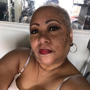 Meet your Posher, Constance